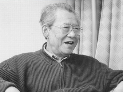 윤이상잠바.jpg