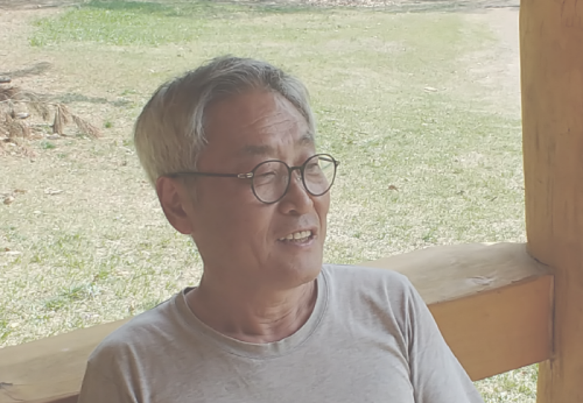 한국의 정서를 노래하는 음유시인 한돌 : 노래 ‘조율’의 ‘잠자는 하늘님’은 우리의 마음입니다.