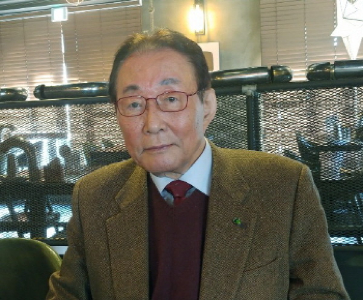 고건 전총리 :  정치는 소통인데 이것이 전혀 이루어지지 않고 있어요.     소통 없는 혁신은 성공하기 어렵습니다.